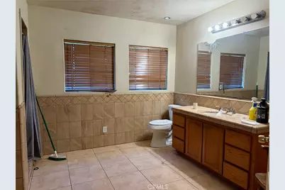 1042 W McFadden, Santa Ana, CA 92707 - Photo 20