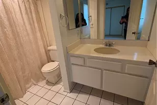 248 N Mar Vista Ave, Pasadena, CA 91106 - Photo 12