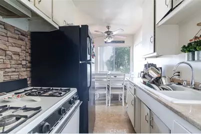 1757 E Villa Street, Pasadena, CA 91106 - Photo 18