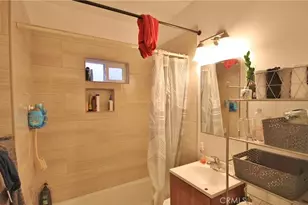 115 S Chester Ave, Pasadena, CA 91106 - Photo 12