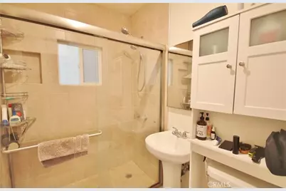 115 S Chester Avenue, Pasadena, CA 91106 - Photo 16