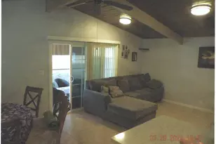 13028 Vaughn St, San Fernando, CA 91340 - Photo 6