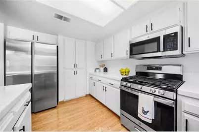 961 E California Boulevard #101, Pasadena, CA 91106 - Photo 8