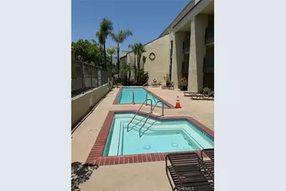 64 N Mar Vista #130, Pasadena, CA 91106 - Photo 2