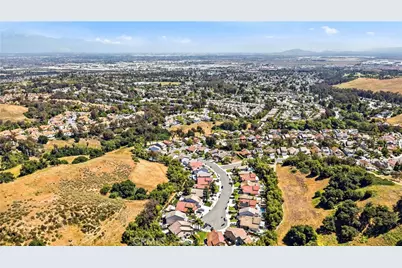 15961 Oak Canyon, Chino Hills, CA 91709 - Photo 46