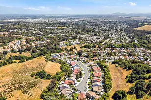15961 Oak Canyon, Chino Hills, CA 91709 - Photo 46