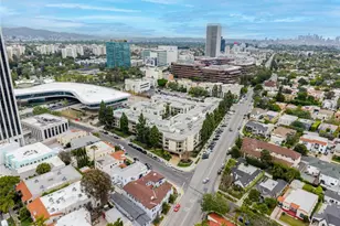 750 S Spaulding Ave, Los Angeles, CA 90036 - Photo 34