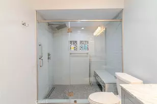 750 S Spaulding Ave, Los Angeles, CA 90036 - Photo 18