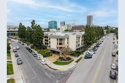 750 S Spaulding Avenue #129, Los Angeles, CA 90036 - Photo 32