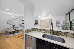 520 S Barrington Ave, Los Angeles, CA 90049 - Photo 22