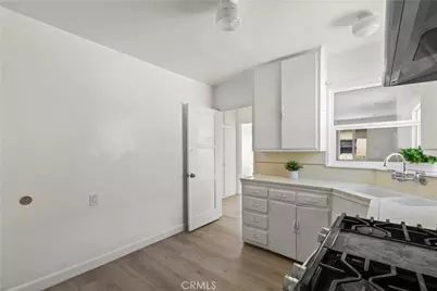 2057 N Eastern, Los Angeles, CA 90032 - Photo 24