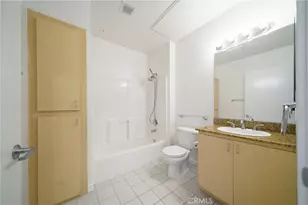 630 W 6th, Los Angeles, CA 90017 - Photo 16