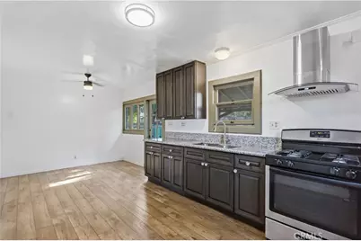 165 S Meridith Avenue, Pasadena, CA 91106 - Photo 12