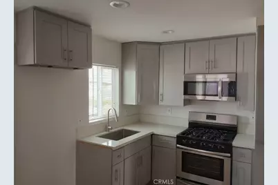 125 W 46th Street, Los Angeles, CA 90037 - Photo 40