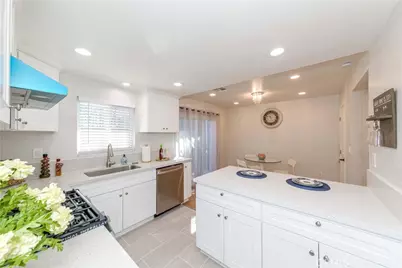 918 Huntington Dr #O, Duarte, CA 91010 - Photo 1