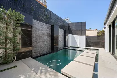 2033 Glencoe, Los Angeles, CA 90068 - Photo 32