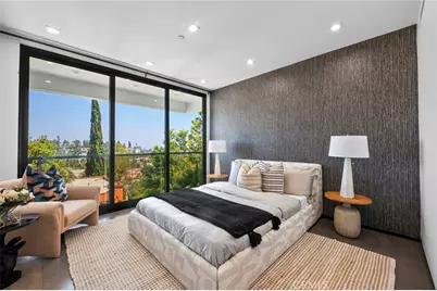 2033 Glencoe, Los Angeles, CA 90068 - Photo 18