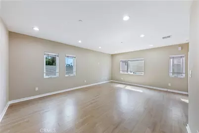 961 N St Andrews, Los Angeles, CA 90038 - Photo 24