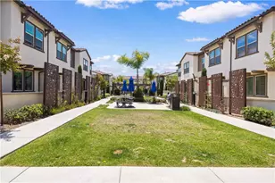 10301 Triple Crown Ln, Cypress, CA 90720 - Photo 40