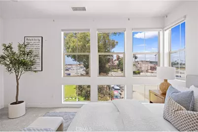 10301 Triple Crown Lane, Cypress, CA 90720 - Photo 12