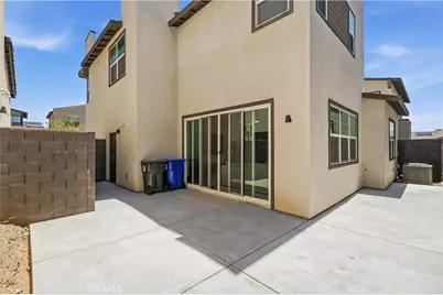 15964 Caterpillar, Fontana, CA 92336 - Photo 30
