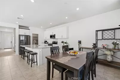 15964 Caterpillar, Fontana, CA 92336 - Photo 20