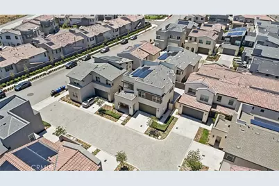 15964 Caterpillar, Fontana, CA 92336 - Photo 4