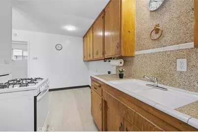 63 S Daisy, Pasadena, CA 91107 - Photo 24