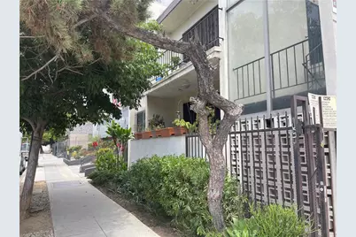 978 S Ardmore Avenue, Los Angeles, CA 90006 - Photo 2