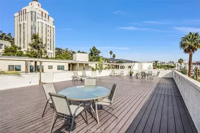 8400 De Longpre #212, West Hollywood, CA 90069 - Photo 14
