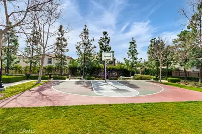 5351 Mazzulli Court, Fontana, CA 92336 - Photo 32