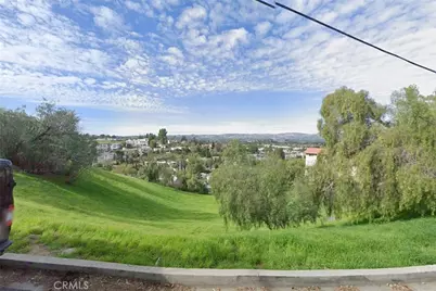 5255 Darro Road, Woodland Hills, CA 91364 - Photo 2