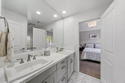 1011 Calle Azul, Glendale, CA 91208 - Photo 32