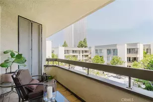 750 S Spaulding Ave, Los Angeles, CA 90036 - Photo 26