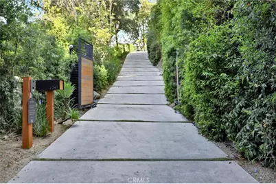 2341 Zorada Court, Los Angeles, CA 90046 - Photo 2