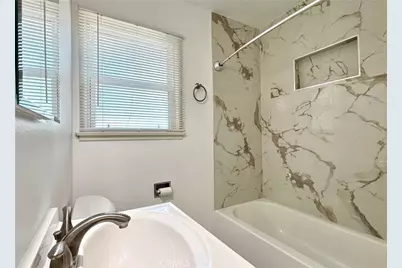 240 N Shamrock Avenue, Monrovia, CA 91016 - Photo 12