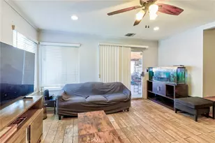 8936 Summerwood Way, Fontana, CA 92335 - Photo 10