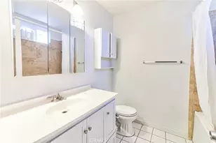 8936 Summerwood Way, Fontana, CA 92335 - Photo 16
