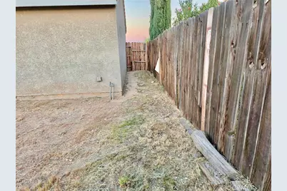 12966 Sundown, Victorville, CA 92392 - Photo 18