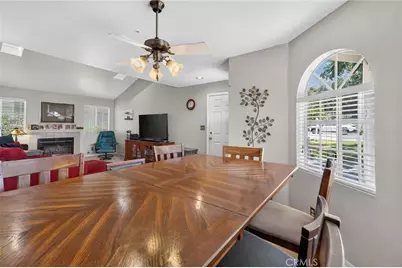 300 W Laurel Avenue, Sierra Madre, CA 91024 - Photo 14