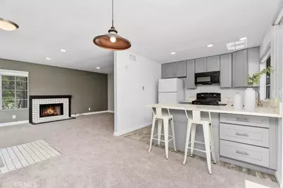19 Exeter #16, Irvine, CA 92612 - Photo 6
