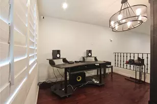813 N Martel Ave, Los Angeles, CA 90046 - Photo 8