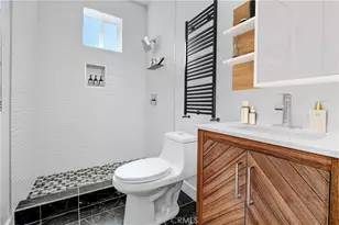 5928 S Hoover St, Los Angeles, CA 90044 - Photo 20