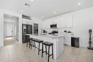 15964 Caterpillar, Fontana, CA 92336 - Photo 16
