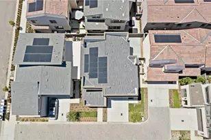 15964 Caterpillar, Fontana, CA 92336 - Photo 6
