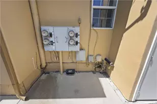 190 S Craig Ave, Pasadena, CA 91107 - Photo 16