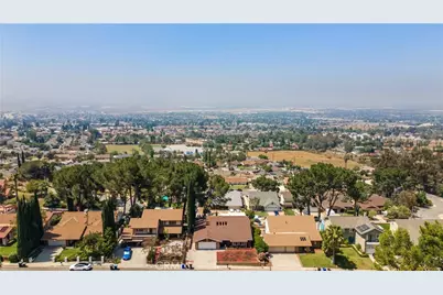 3695 Holly Vista Drive, Highland, CA 92346 - Photo 32