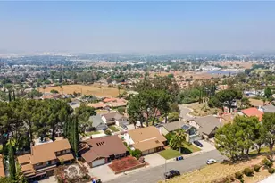 3695 Holly Vista Dr, Highland, CA 92346 - Photo 34