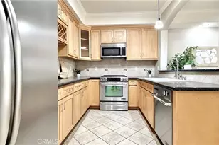 690 S Marengo Ave, Pasadena, CA 91106 - Photo 12