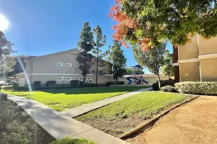 24909 Madison, Murrieta, CA 92562 - Photo 2